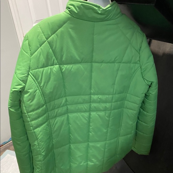 Lightweight coat. - Picture 3 of 3